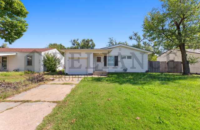 3026 S Vine photos photos