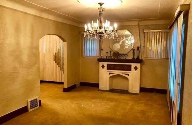 4255 LAPHAM Street Gallery 2