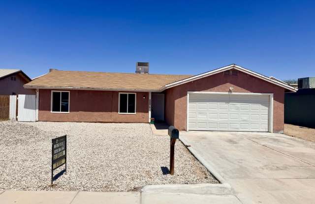Hacienda Estates Three Bedroom Two Bath home !!! Close to Hospital and Retail Stores photos photos