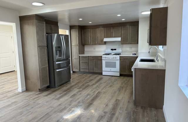 1210 Palomar Terrace photos photos