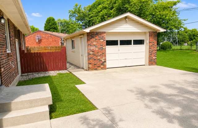 Charming Home with Fenced Yard & Garage — Ready Now! Gallery 4