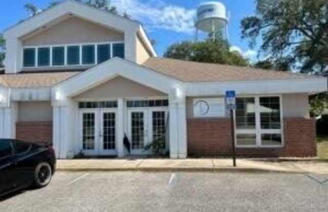 124 Highway 98 unit: 203 photos photos