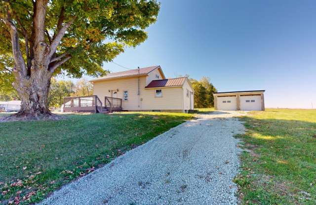 2 bedroom in a country setting - 6161 Franklin Church Road, Richland County, OH 44878