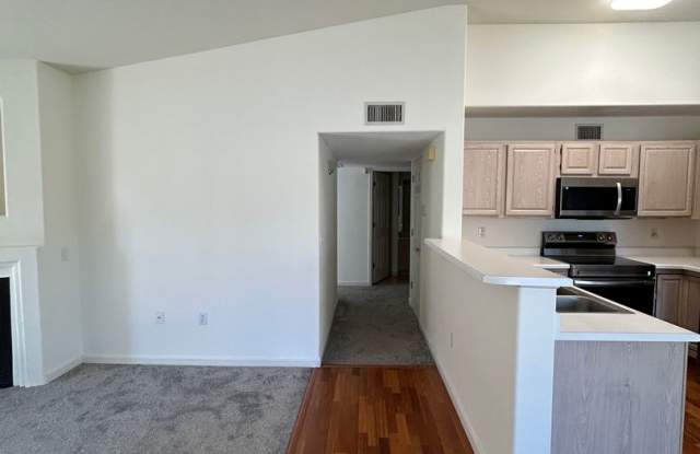 2-Bedroom Condo Broomfield Gallery 3