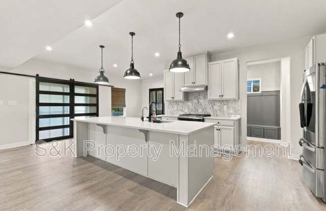9541 Viburnum Drive Gallery 2
