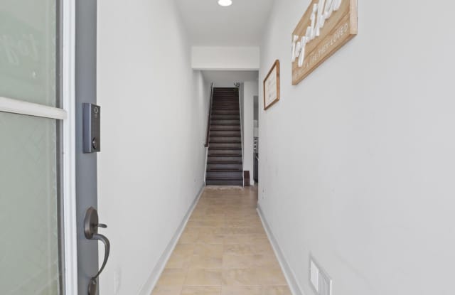 25441 HARTLAND ORCHARD Terrace Gallery 2