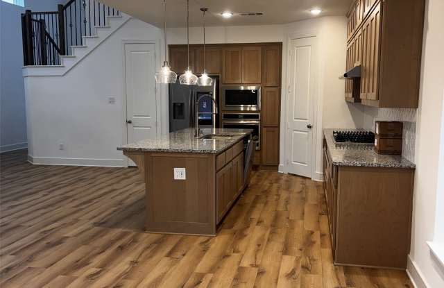 2828 Walden Road Gallery 4