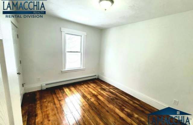 64 Elliot St. Gallery 4