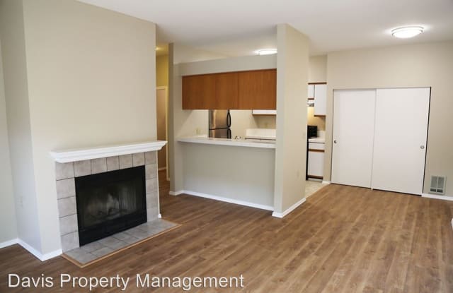 7000 Cleopatra Place NW #101 - 7000 Cleopatra Place Northwest, Seattle, WA 98117