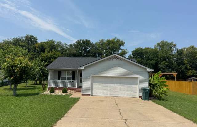 FOR LEASE- 3 BED 2 BATH SINGLE FAMILY HOME IN LEBANON! photos photos