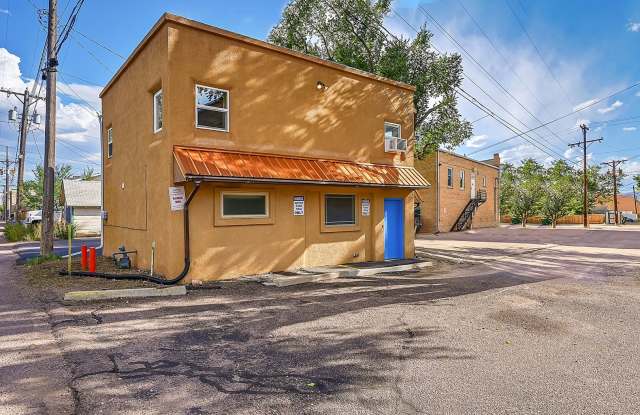 Nestled in DT OCC- Updated 2 bed 1 bath, whole building Gallery 3