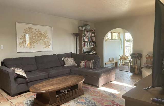 3233 Calle De Molina photos photos