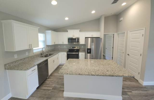 38 Hemlock Ter photos photos