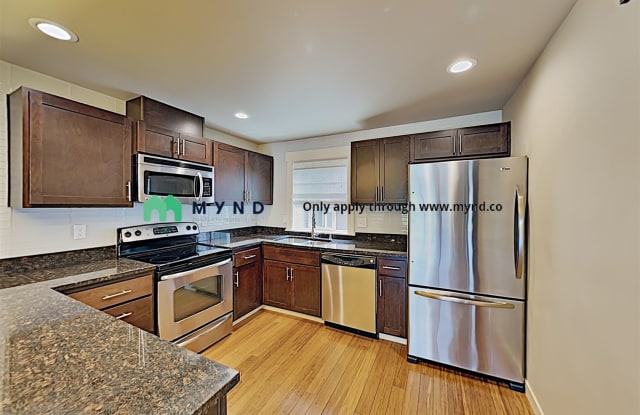 5024 Delridge Way SW Unit B - 5024 Delridge Way Southwest, Seattle, WA 98106