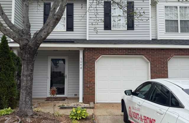 Cozy Townhome in Rachels Keep! photos photos