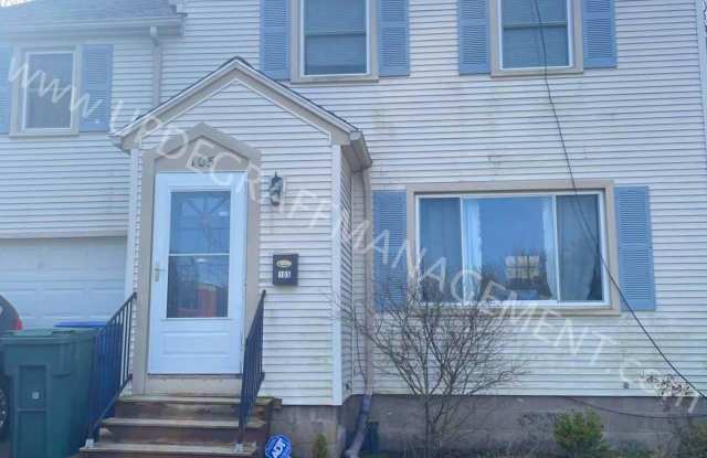 105 Shelbourne Road - 105 Shelbourne Road, Rochester, NY 14620