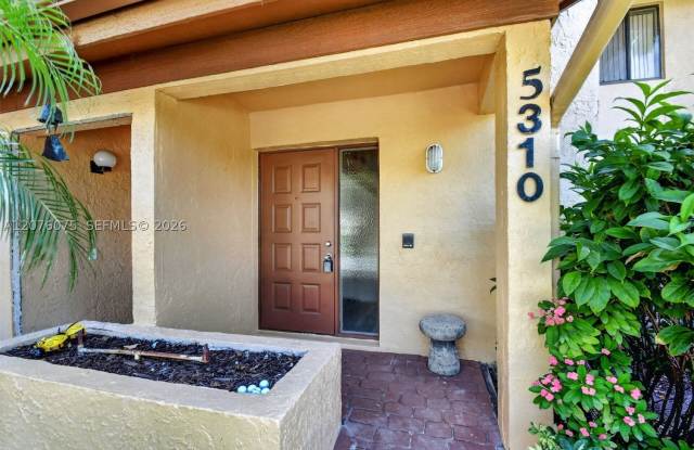5310 Fountains Dr S Gallery 3