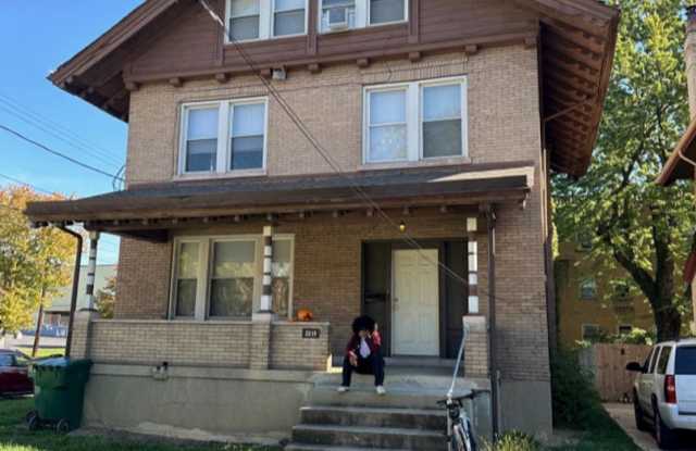7 Bedroom House Located in Clifton Near UC's Campus photos photos