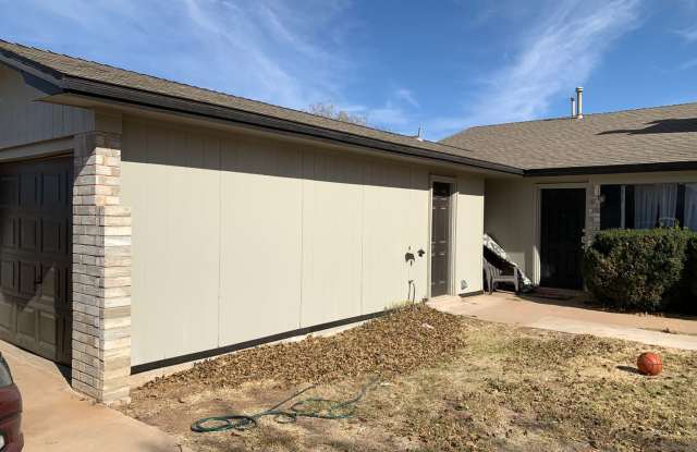 614 N Elkhart Gallery 3