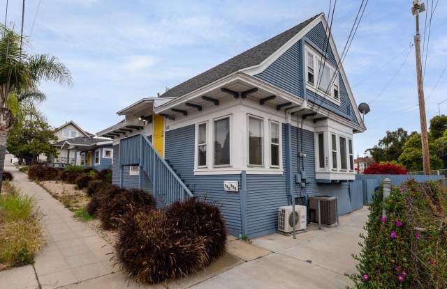 531-535 W Juniper Street photos photos
