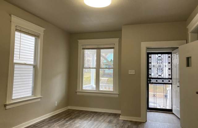 Updated 5BR/2BA East Side Rent To Own Home Gallery 4