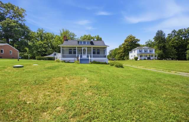 Spacious 5 BR/3 BA Single-Family Home in Gambrills! photos photos