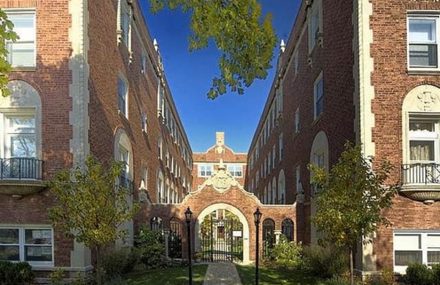 1544 West Sherwin Avenue - 1544 West Sherwin Avenue, Chicago, IL 60626