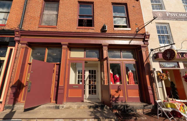 813 S BROADWAY photos photos