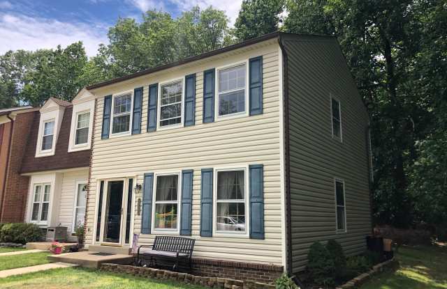 7928 PEBBLE BROOK COURT - 7928 Pebble Brook Court, Newington Forest, VA 22153