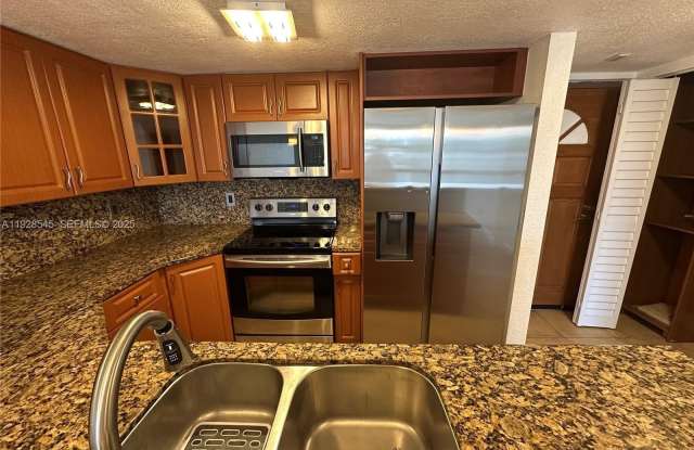 8301 SW 142nd Ave photos photos