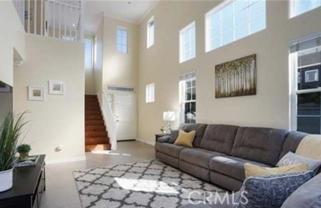 4 Saint Annes photos photos