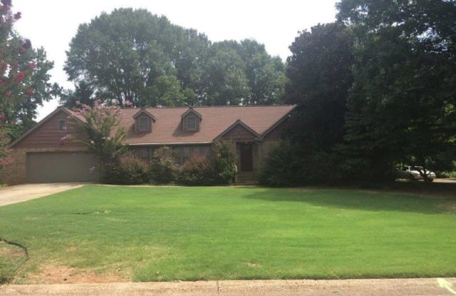 205 Regal Drive Northwest - 205 Regal Drive Northwest, Lawrenceville, GA 30046