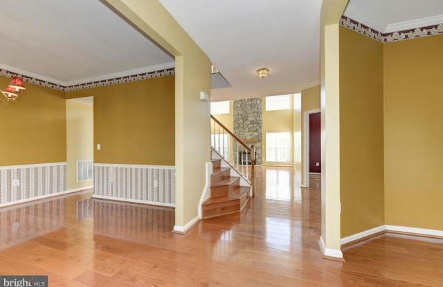 2768 MYRTLEWOOD Drive Gallery 3