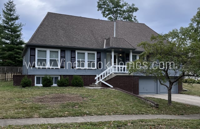 516 E 129 Terrace - 516 East 129th Terrace, Kansas City, MO 64145