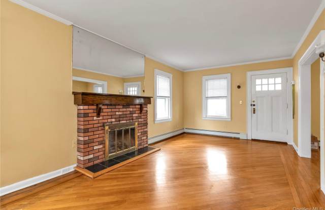 154 Rocklyn Avenue Gallery 2