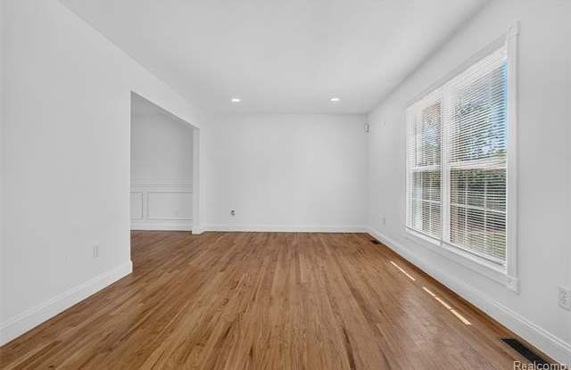 2834 Rossmoor Circle Gallery 4
