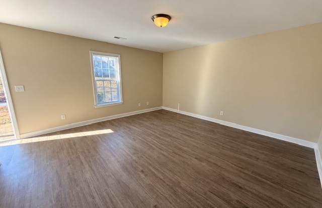 3 bedroom, 2.5 bath Total Electric Condo in Gibsonville Gallery 3