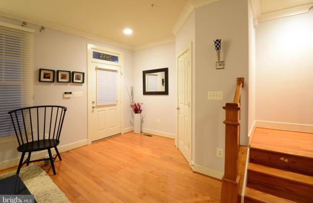 2855 11TH STREET N - 2855 11th Street North, Arlington, VA 22201