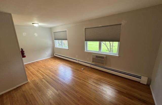 90 Stonehurst Boulevard photos photos