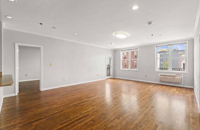 518 MONROE ST photos photos