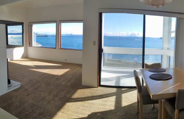 7951 Beach Drive E Gallery 3