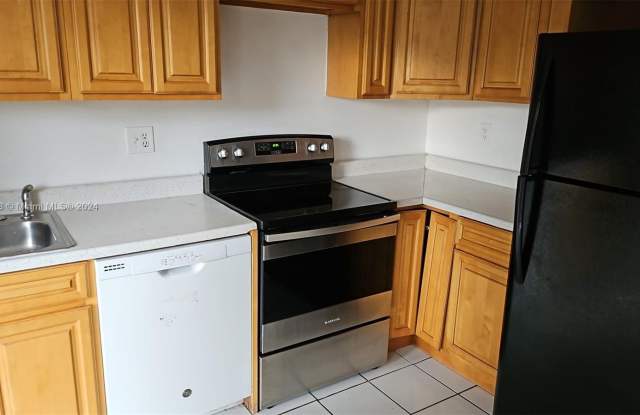 1385 White Pine Dr - 1385 White Pine Drive, Wellington, FL 33414