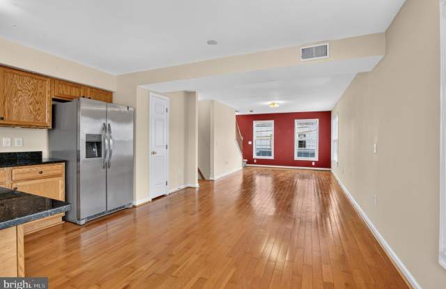 2683 EDGEMONT Street Gallery 4