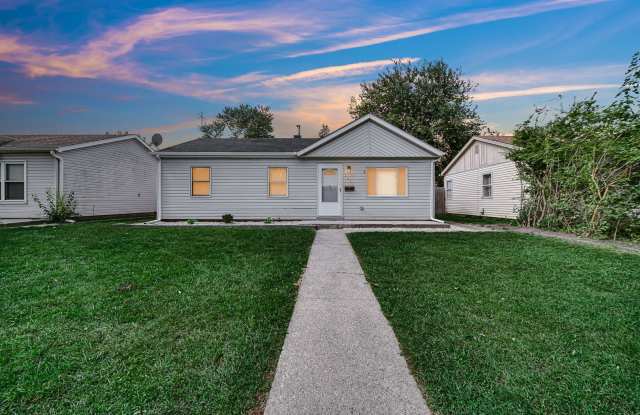 3 Bedroom 1 Bathroom House for Rent! Gallery 3