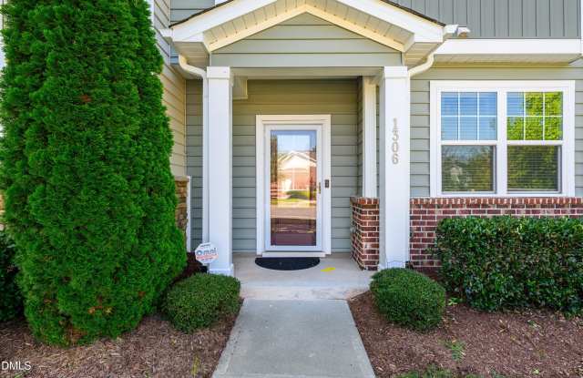 1306 Farm Pond Trail Gallery 2