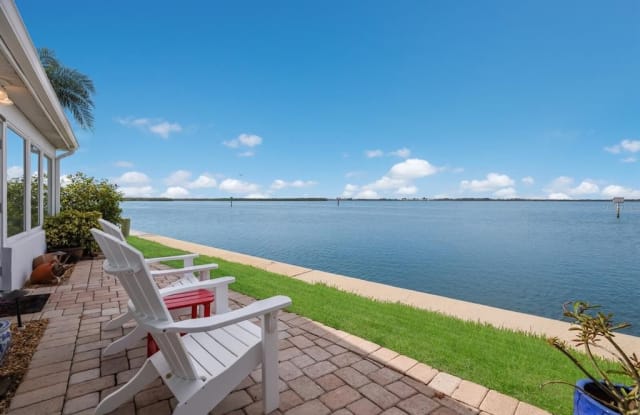 957 SPANISH DRIVE N - 957 Spanish Drive North, Longboat Key, FL 34228 957 SPANISH DRIVE N - 957 Spanish Drive North, Longboat Key, FL 34228