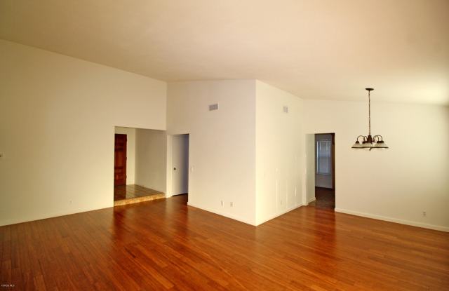 724 Zinnia Court Gallery 2