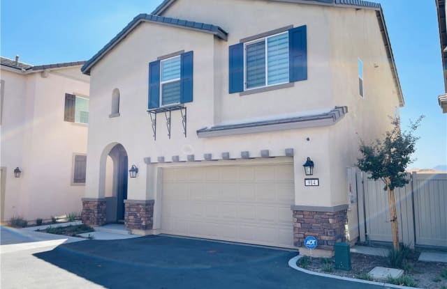 914 Helena Ridge - 914 Helena Ridge, Lake Elsinore, CA 92530