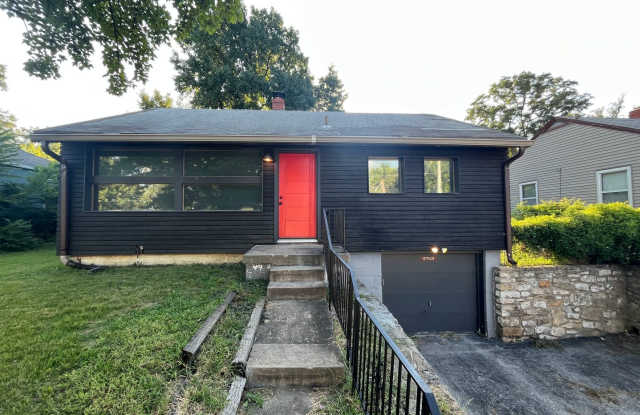 NEWLY RENOVATED 2 BED 1 BATH Gallery 1