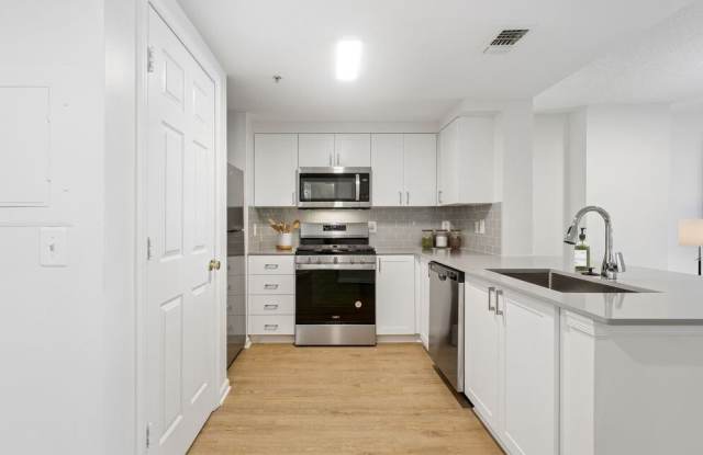 Avalon Courthouse Place photos photos